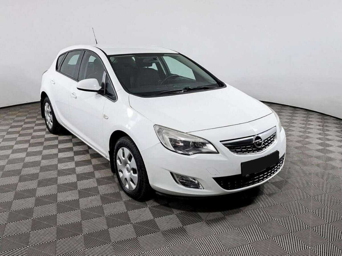 Купить Opel Astra, 2011, 165 120 км, фото №3