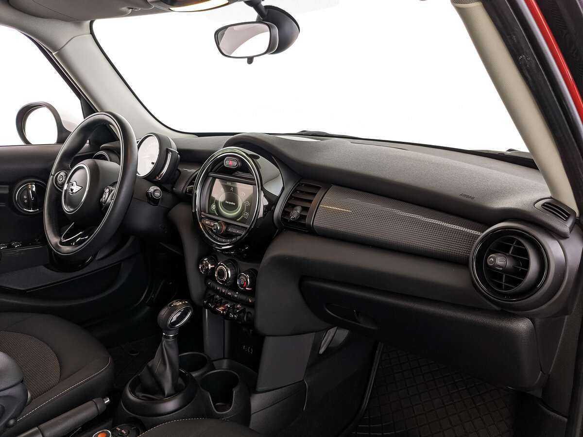Купить Mini Hatch Cooper, 2017, 19 817 км, фото №9