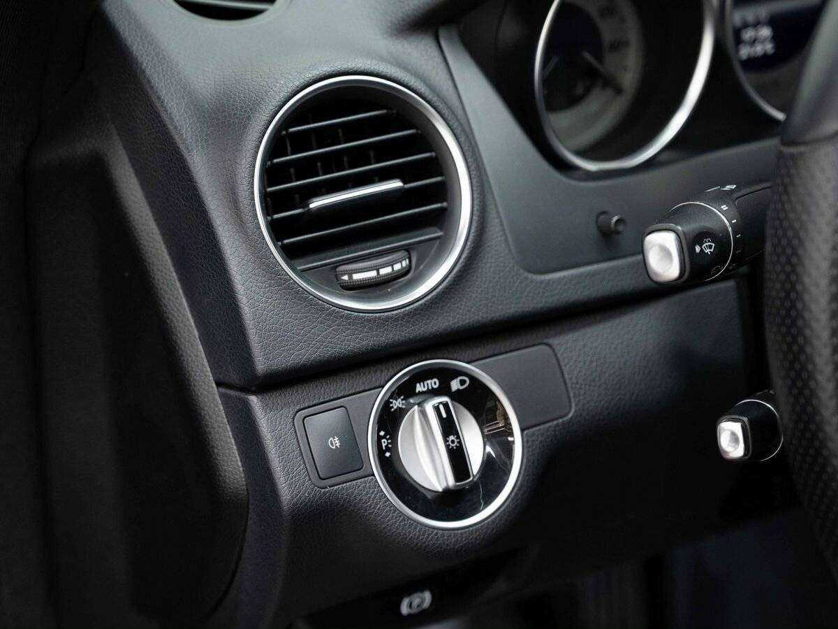 Купить Mercedes-Benz C-Класс 250, 2013, 121 000 км, фото №18