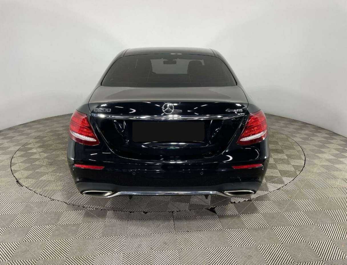 Купить Mercedes-Benz E-Класс 200, 2019, 113 128 км, фото №3