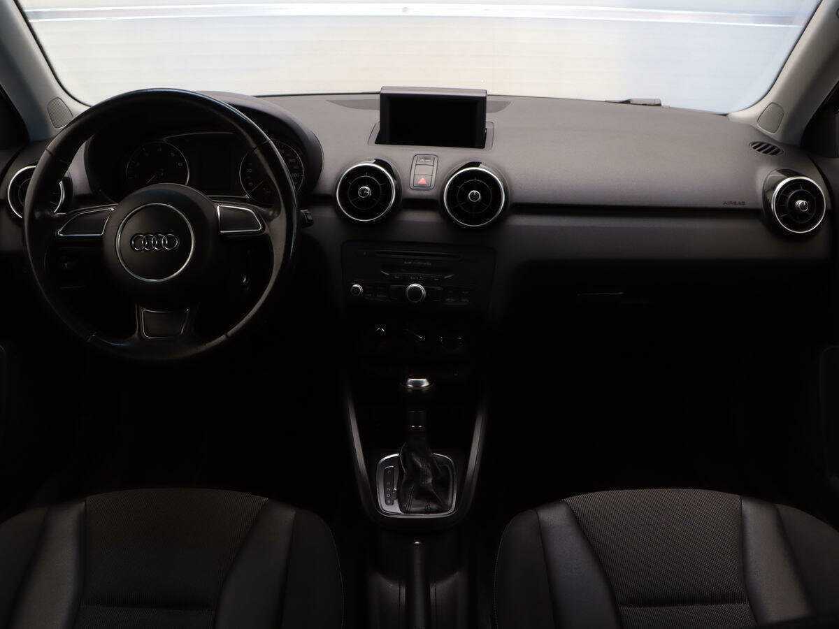 Купить Audi A1, 2011, 144 000 км, фото №9