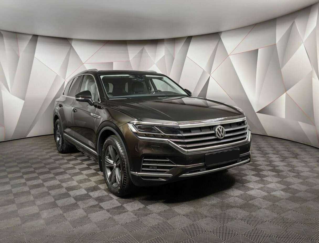 Купить Volkswagen Touareg, 2019, 72 000 км, фото №3
