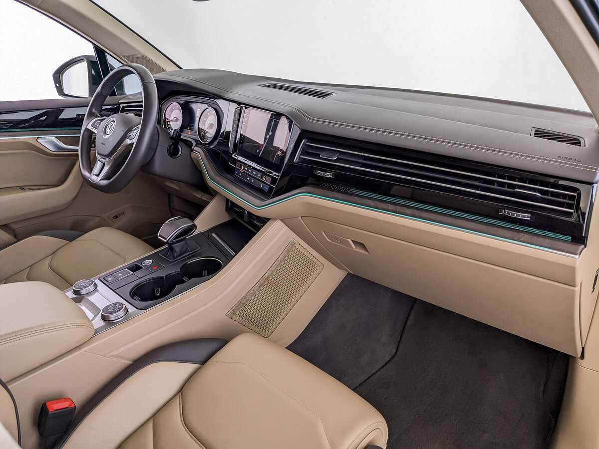 Купить Volkswagen Touareg, 2020, 66 889 км, фото №9