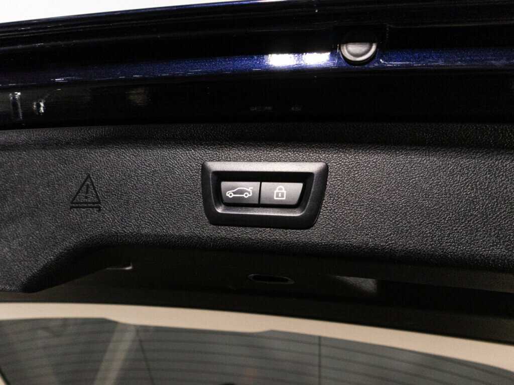 Купить BMW 5 серии 520d xDrive, 2018, 162 243 км, фото №16