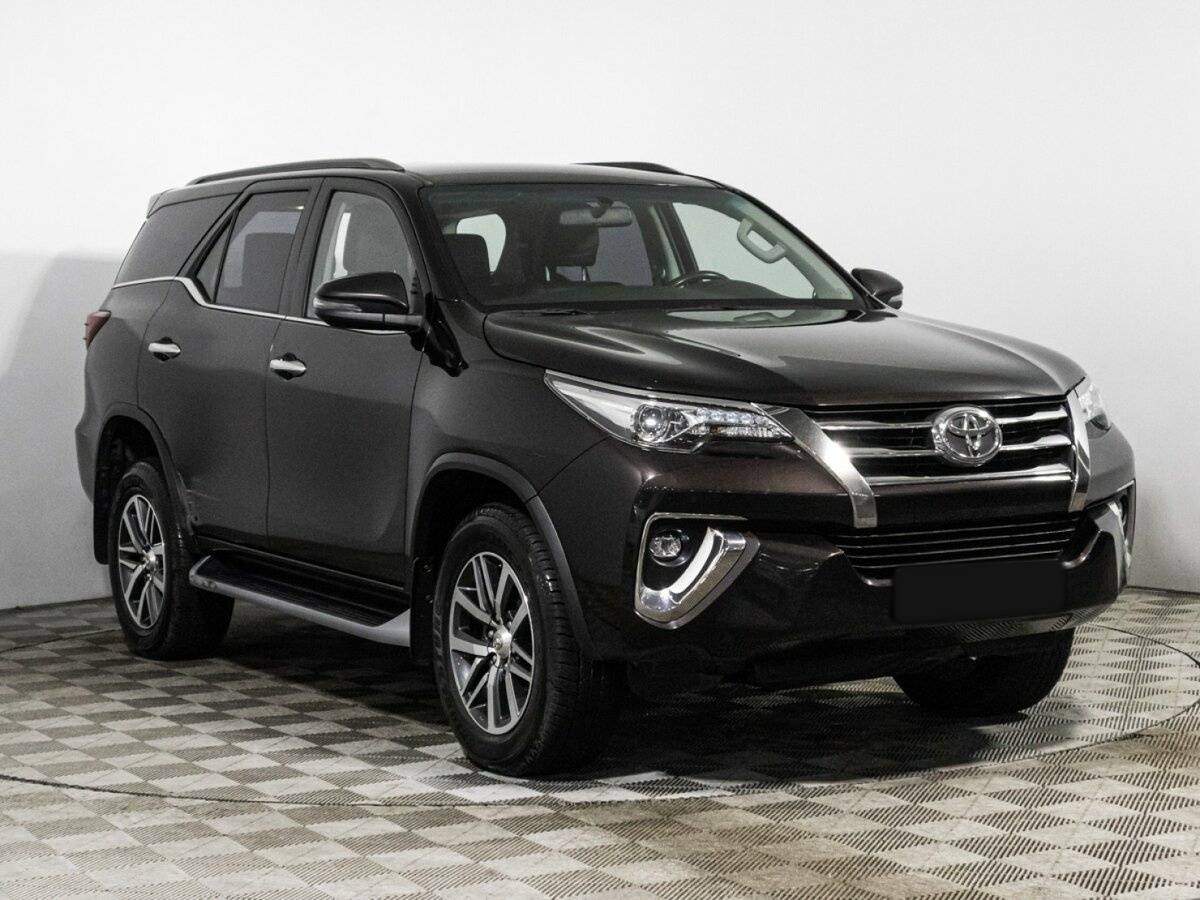 Купить Toyota Fortuner, 2017, 72 296 км, фото №3