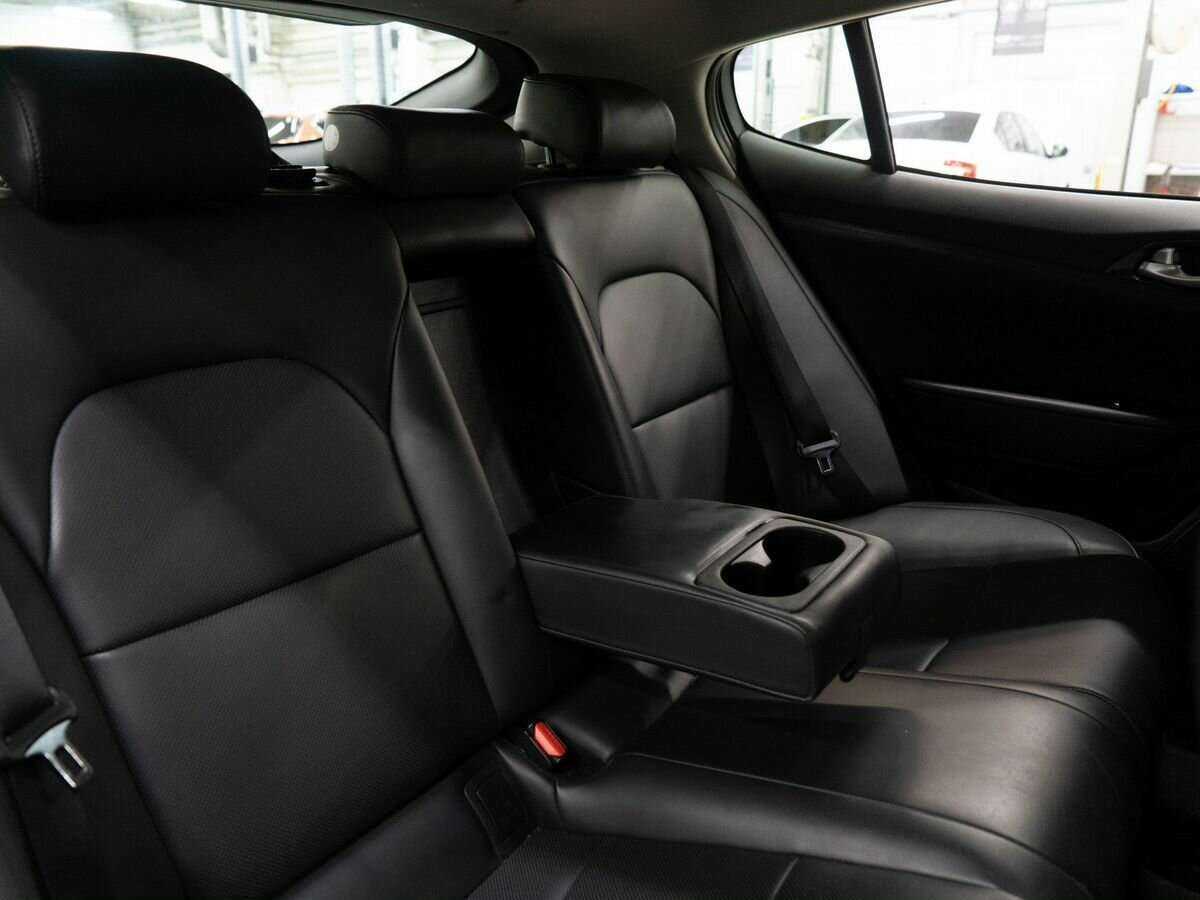 Купить Kia Stinger, 2018, 96 000 км, фото №8