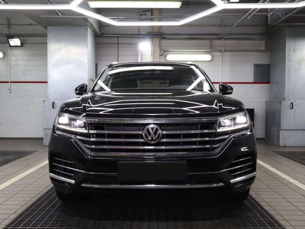 Купить Volkswagen Touareg, 2018, 80 000 км, фото №3
