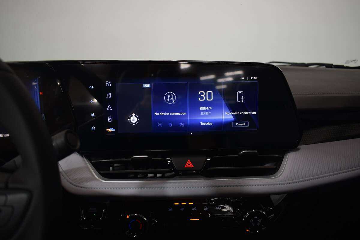 Купить Chevrolet Monza, 2023, 161 км, фото №12