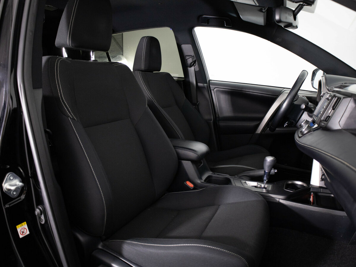 Купить Toyota RAV4 IV (XA40) Рестайлинг, 2019, 97 801 км, фото №16