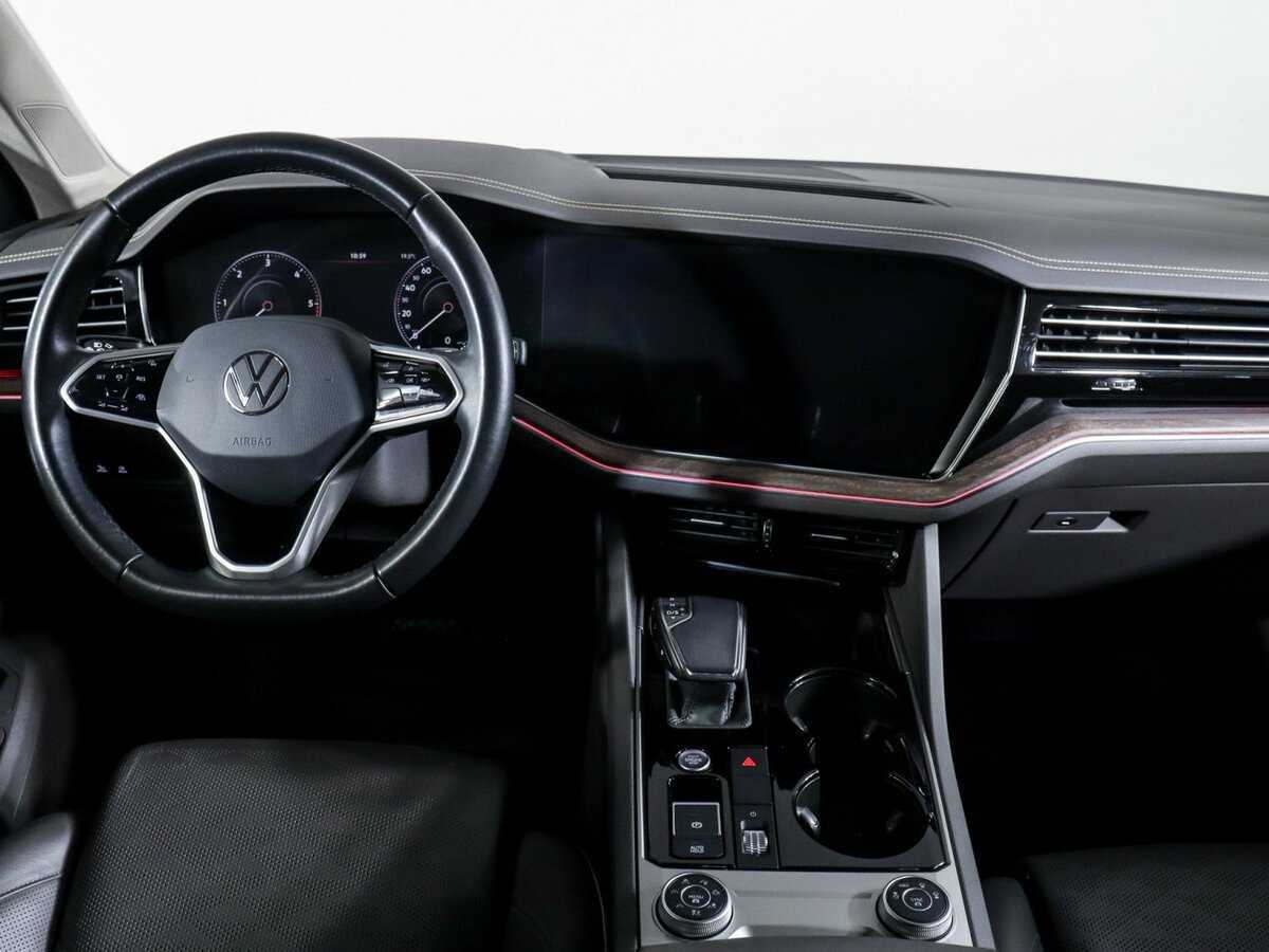 Купить Volkswagen Touareg, 2020, 56 573 км, фото №9