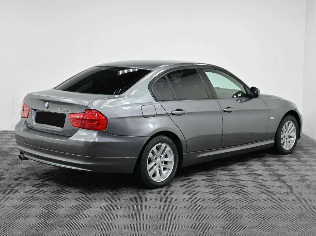 Купить BMW 3 серии 320i, 2009, 153 000 км, фото №2