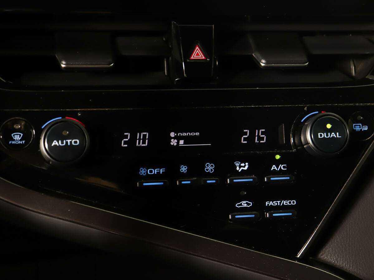 Купить Toyota Camry, 2022, 48 632 км, фото №19