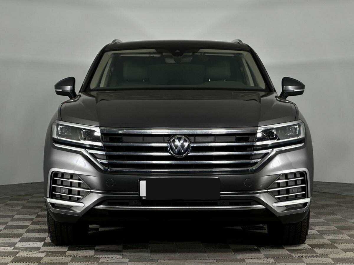 Купить Volkswagen Touareg, 2020, 127 453 км, фото №3