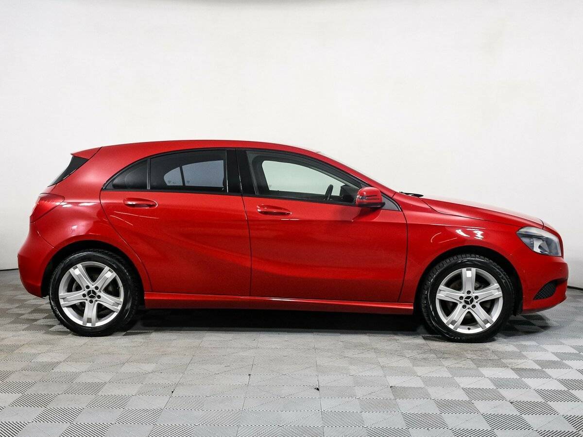 Купить Mercedes-Benz A-Класс 180, 2013, 94 991 км, фото №4