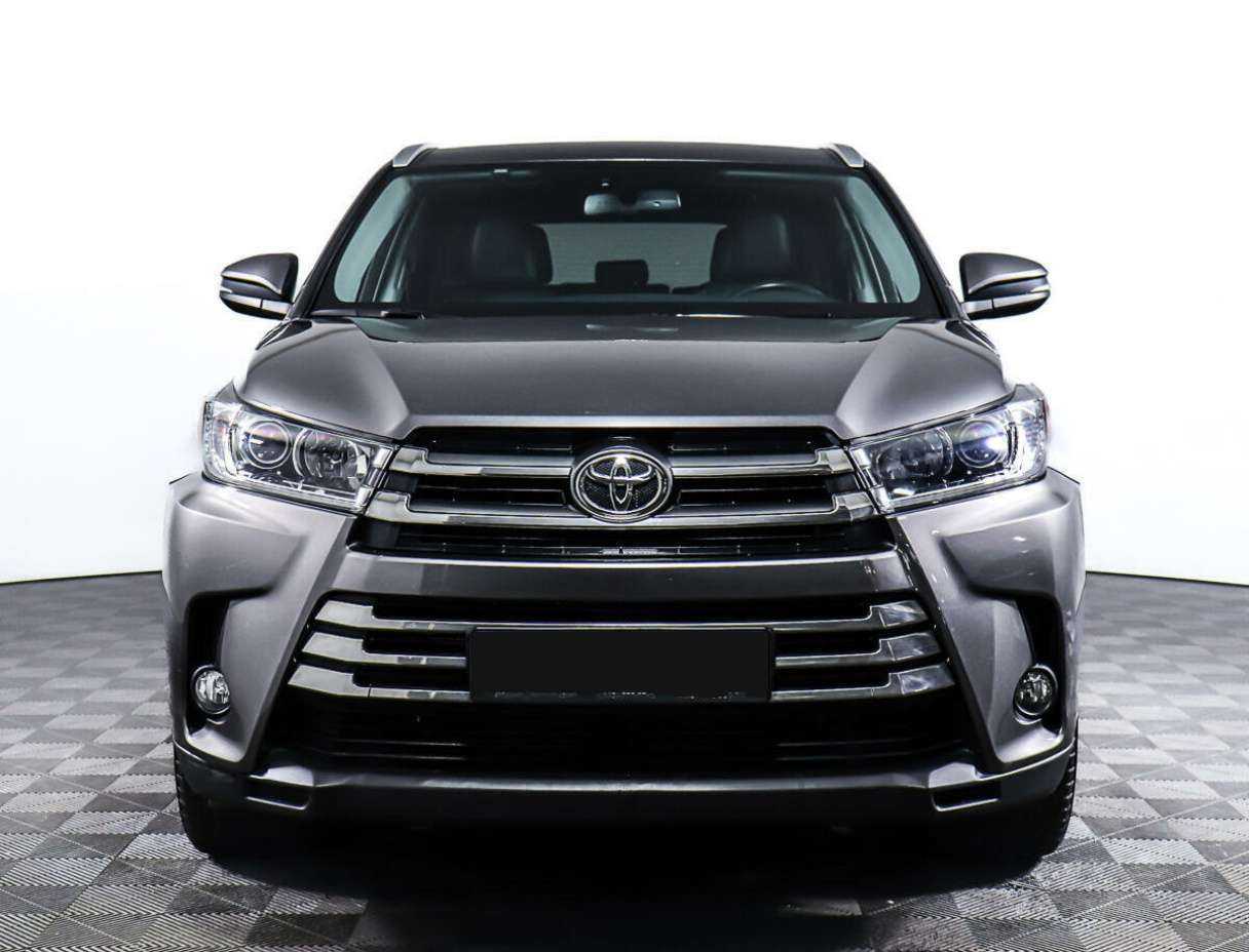 Купить Toyota Highlander, 2019, 68 670 км, фото №2
