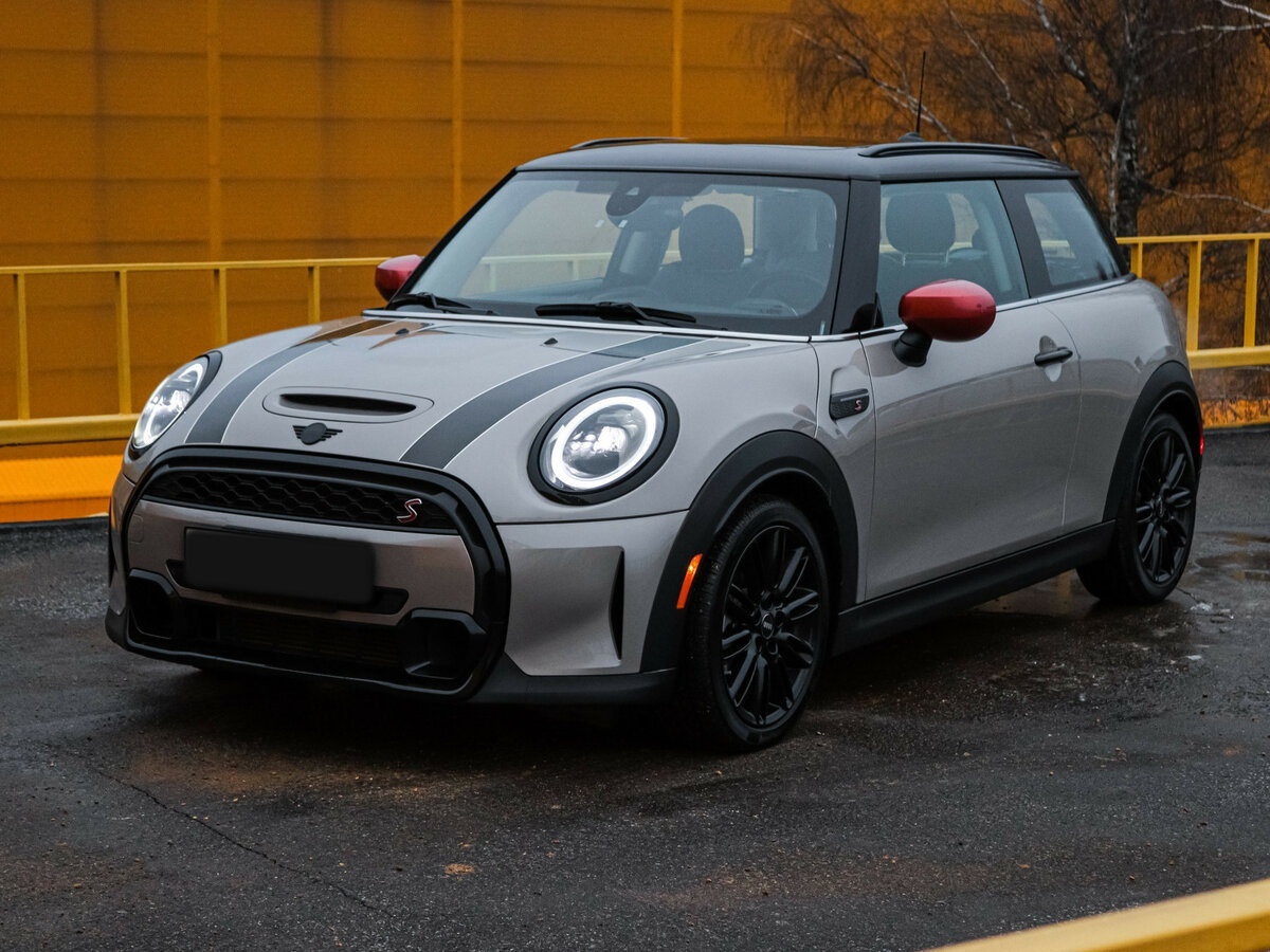 Купить Mini Hatch Cooper S III (F55/F56) Рестайлинг 2, 2024, 12 342 км, фото №1