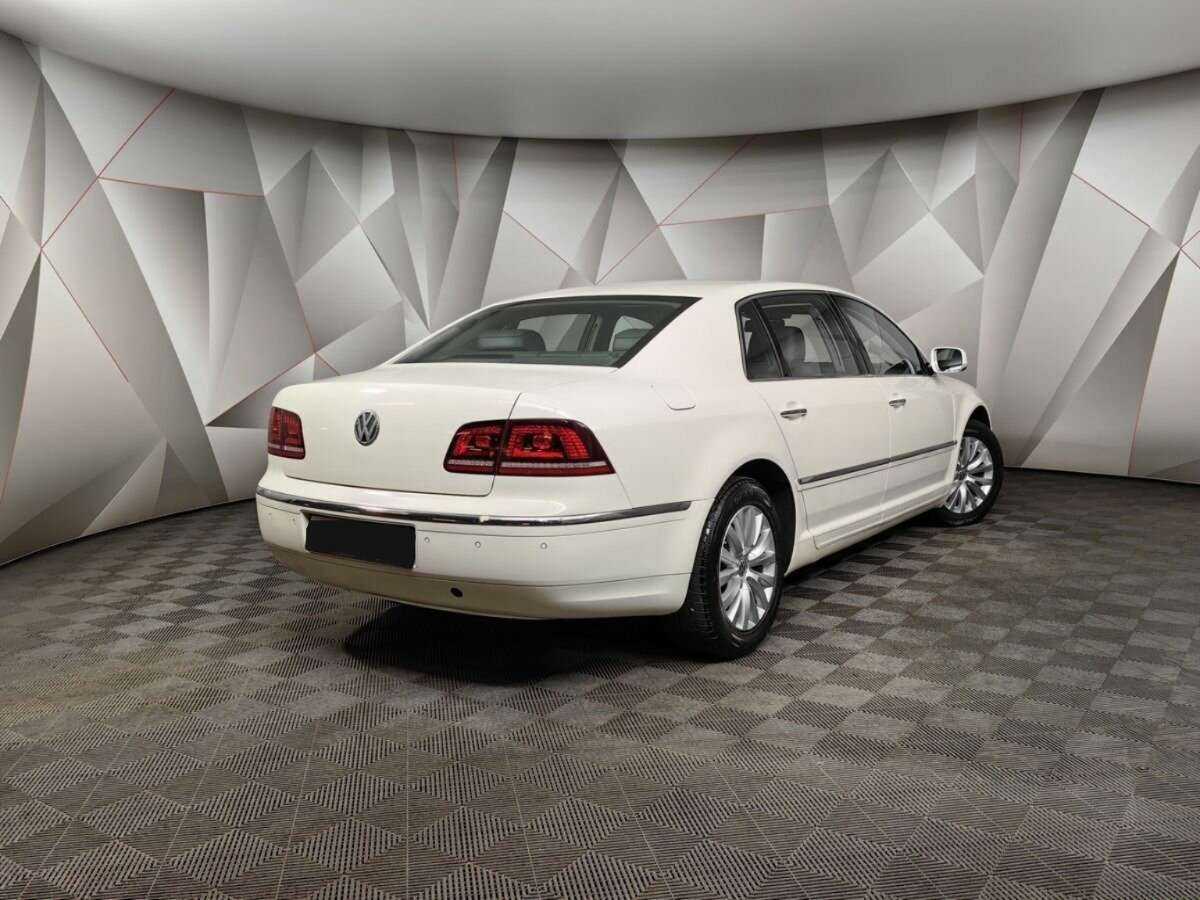 Купить Volkswagen Phaeton 4-Seater Long, 2014, 187 109 км, фото №2