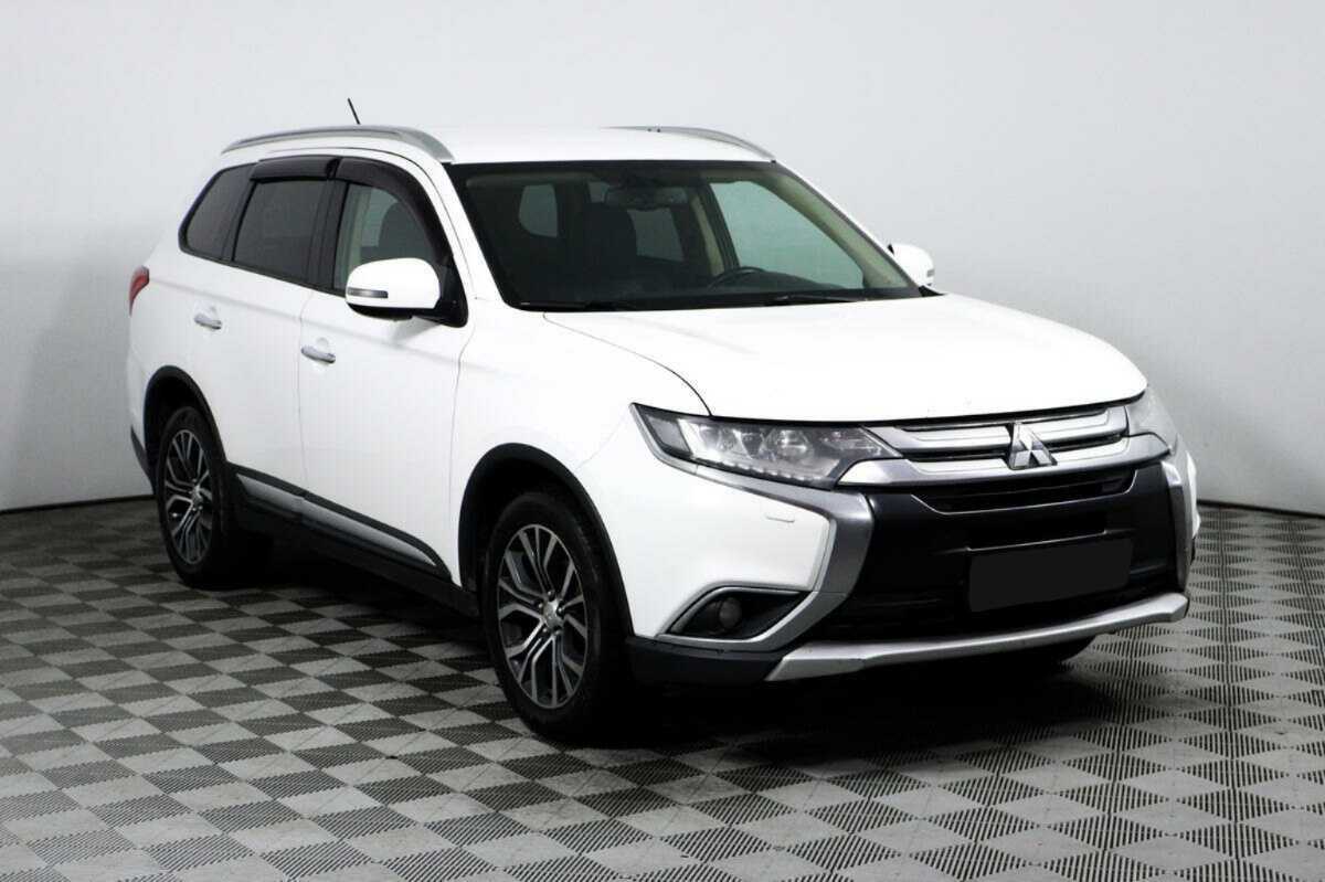 Купить Mitsubishi Outlander, 2016, 129 680 км, фото №3
