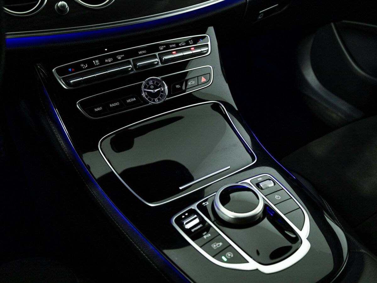 Купить Mercedes-Benz E-Класс 200 V (W213, S213, C238), 2017, 139 916 км, фото №12