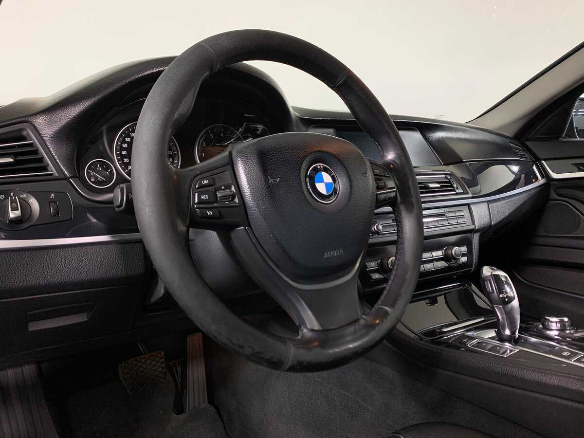 Купить BMW 5 серии 528i, 2012, 280 700 км, фото №12