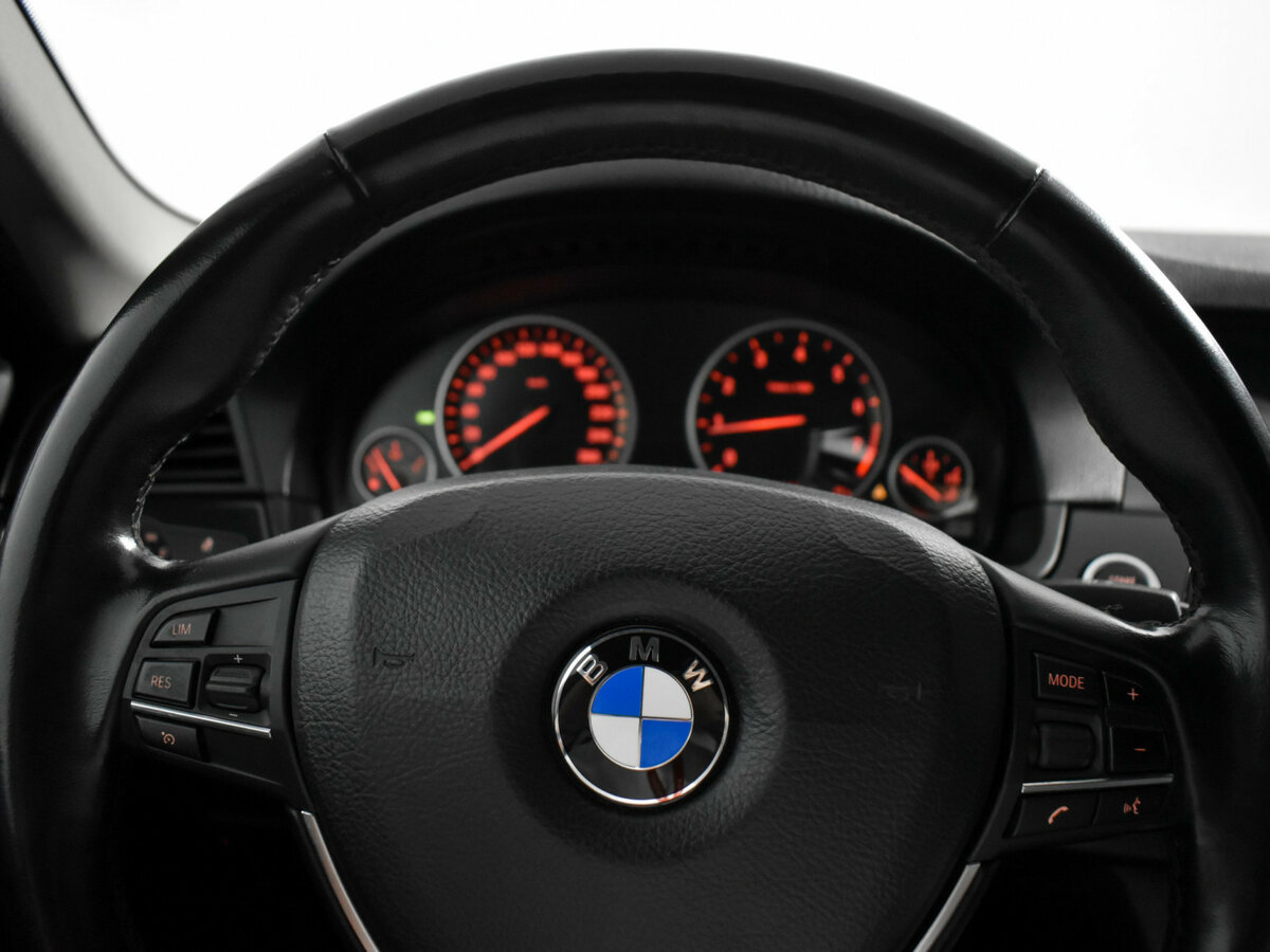 Купить BMW 5 серии 520i VI (F10/F11/F07), 2012, 111 710 км, фото №16