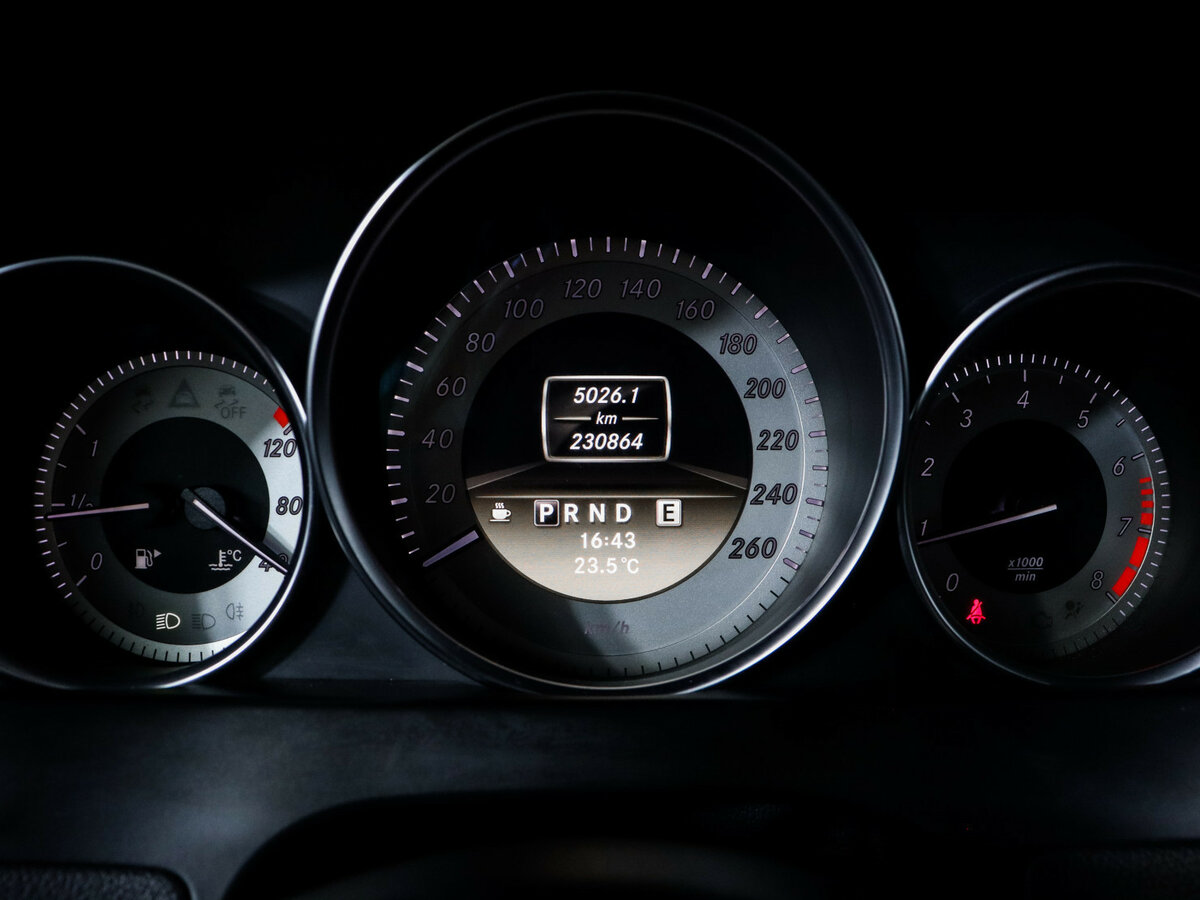 Купить Mercedes-Benz C-Класс 300 III (W204) Рестайлинг, 2011, 230 862 км, фото №11