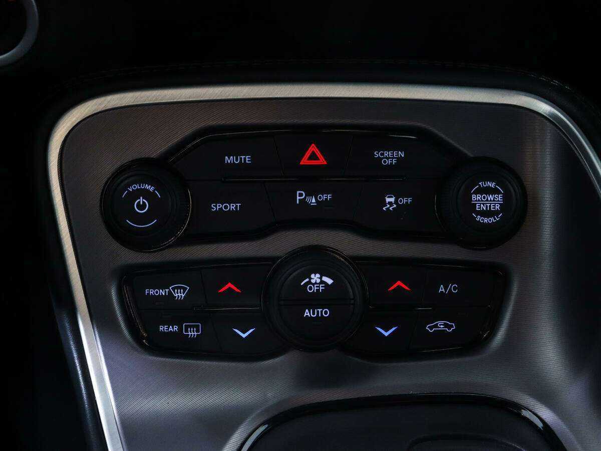 Купить Dodge Challenger, 2022, 2 560 км, фото №16