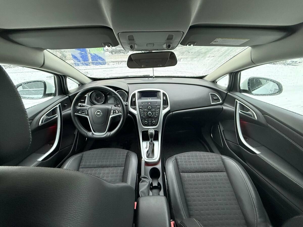 Купить Opel Astra GTC J Рестайлинг, 2013, 200 700 км, фото №6