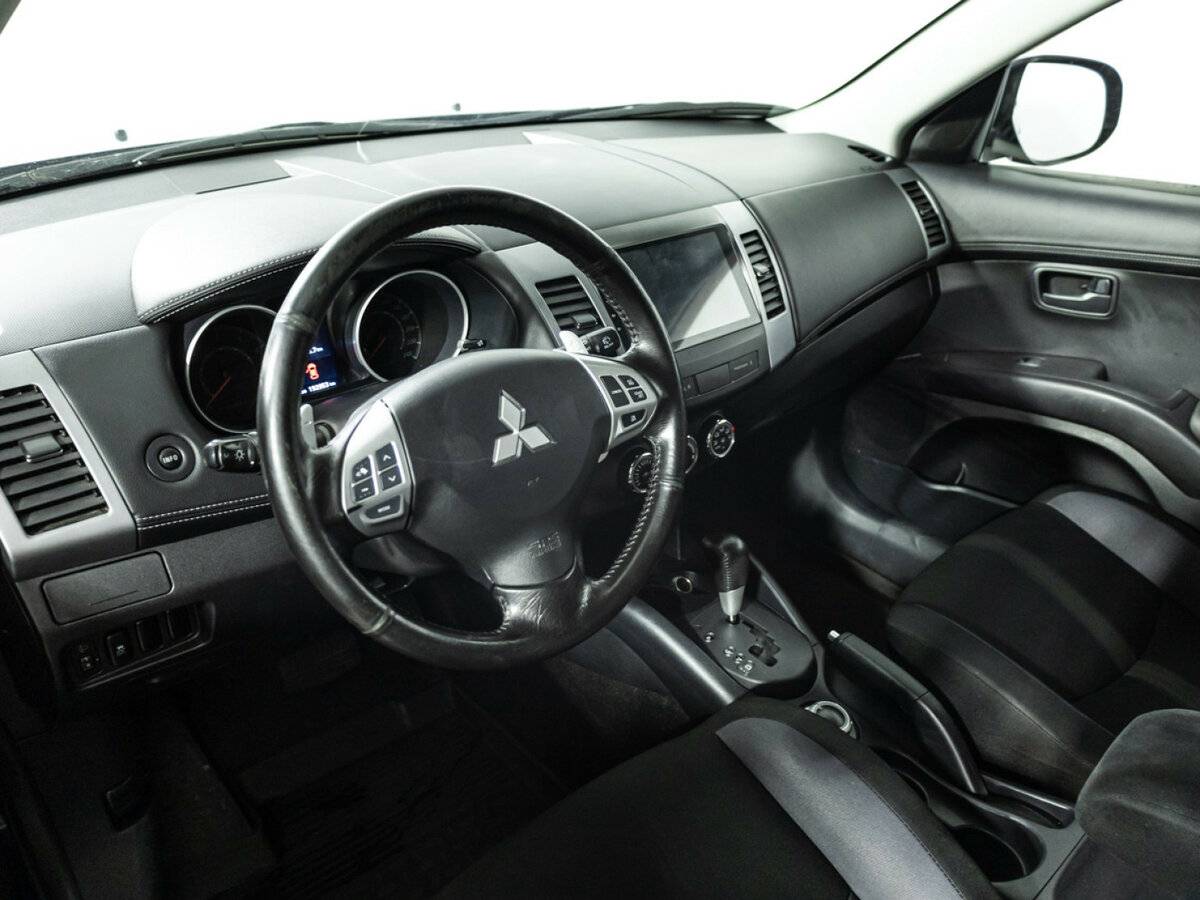 Купить Mitsubishi Outlander II Рестайлинг, 2011, 192 951 км, фото №11