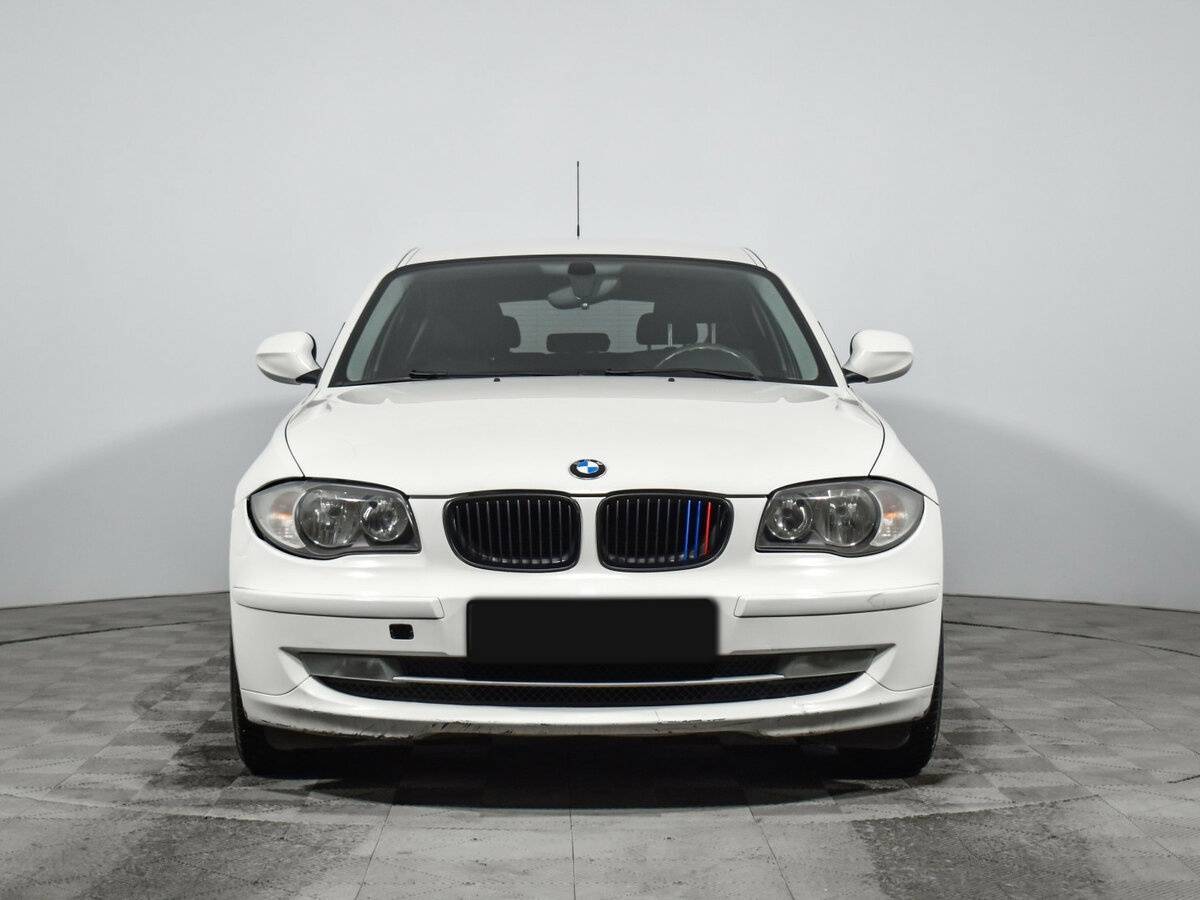 Купить BMW 1 серии 116i, 2010, 216 127 км, фото №2