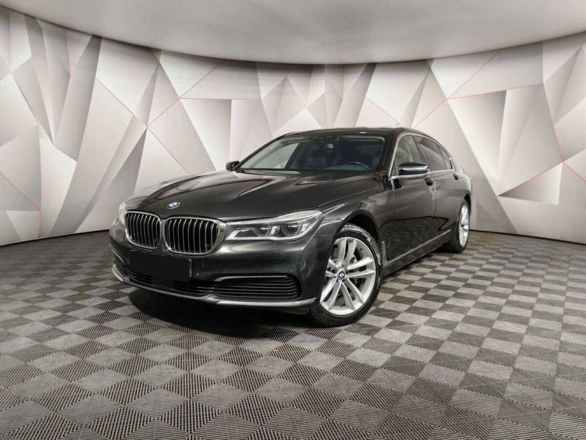 Купить BMW 7 серии Long 730Ld xDrive, 2017, 198 101 км, фото №1