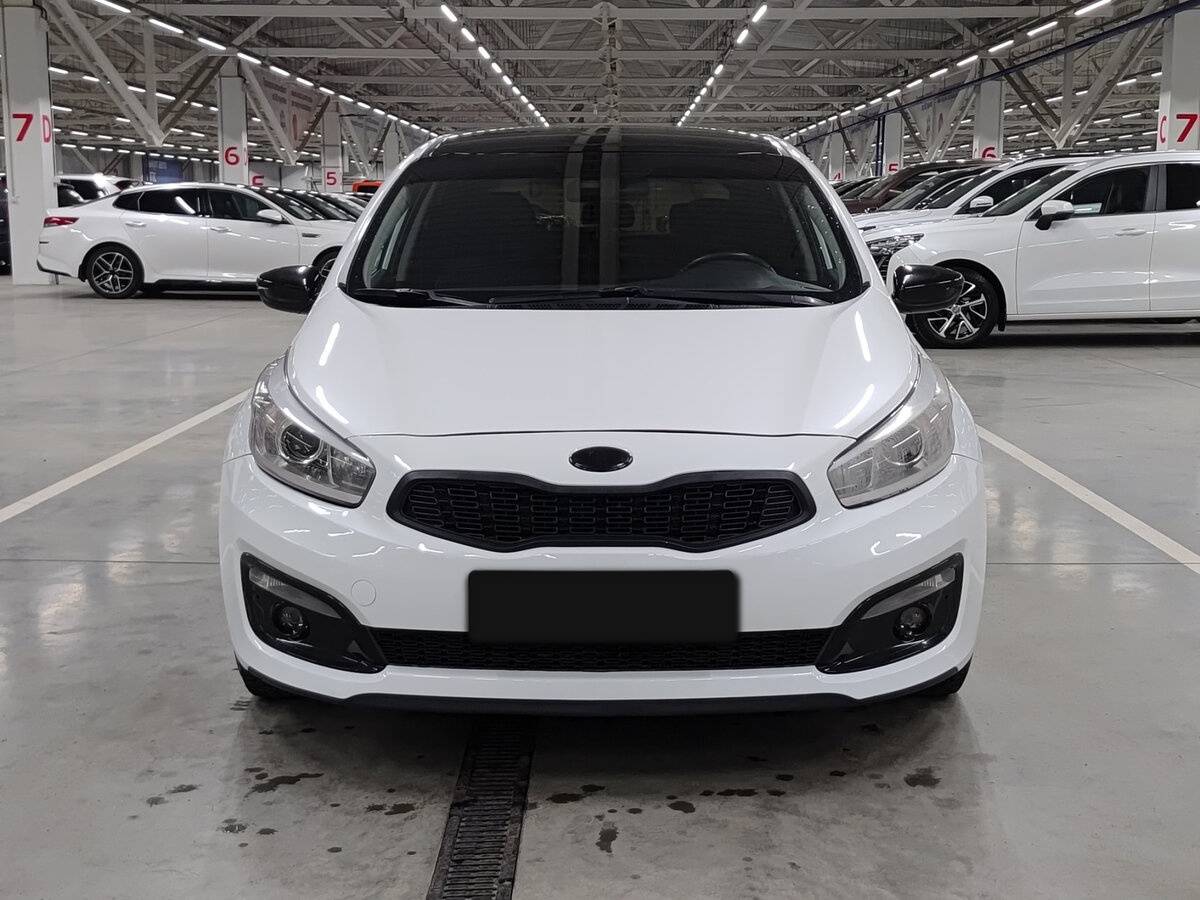 Купить Kia Ceed II Рестайлинг, 2018, 82 521 км, фото №2