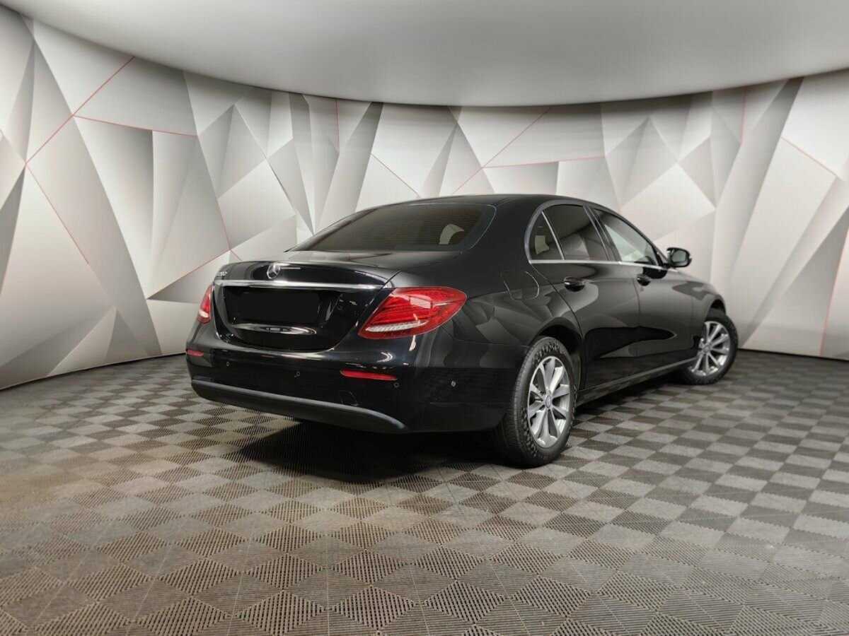 Купить Mercedes-Benz E-Класс 200, 2016, 132 409 км, фото №2