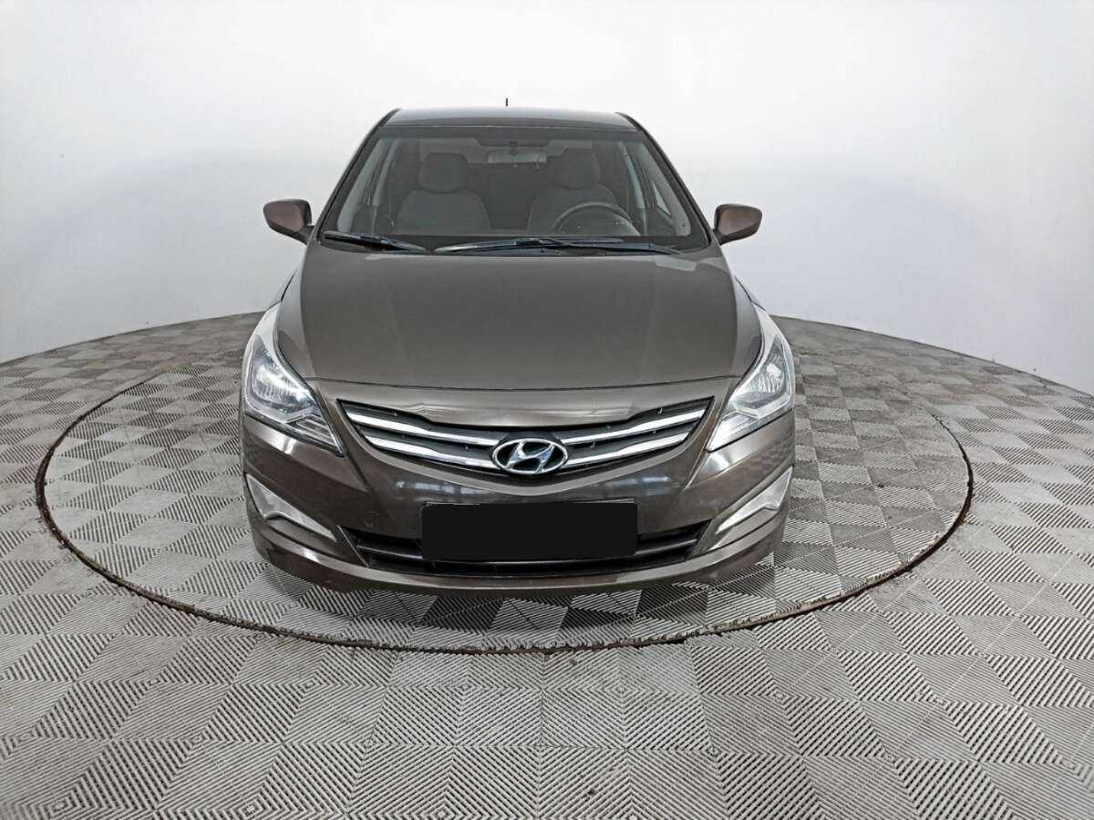 Купить Hyundai Solaris, 2015, 129 004 км, фото №2