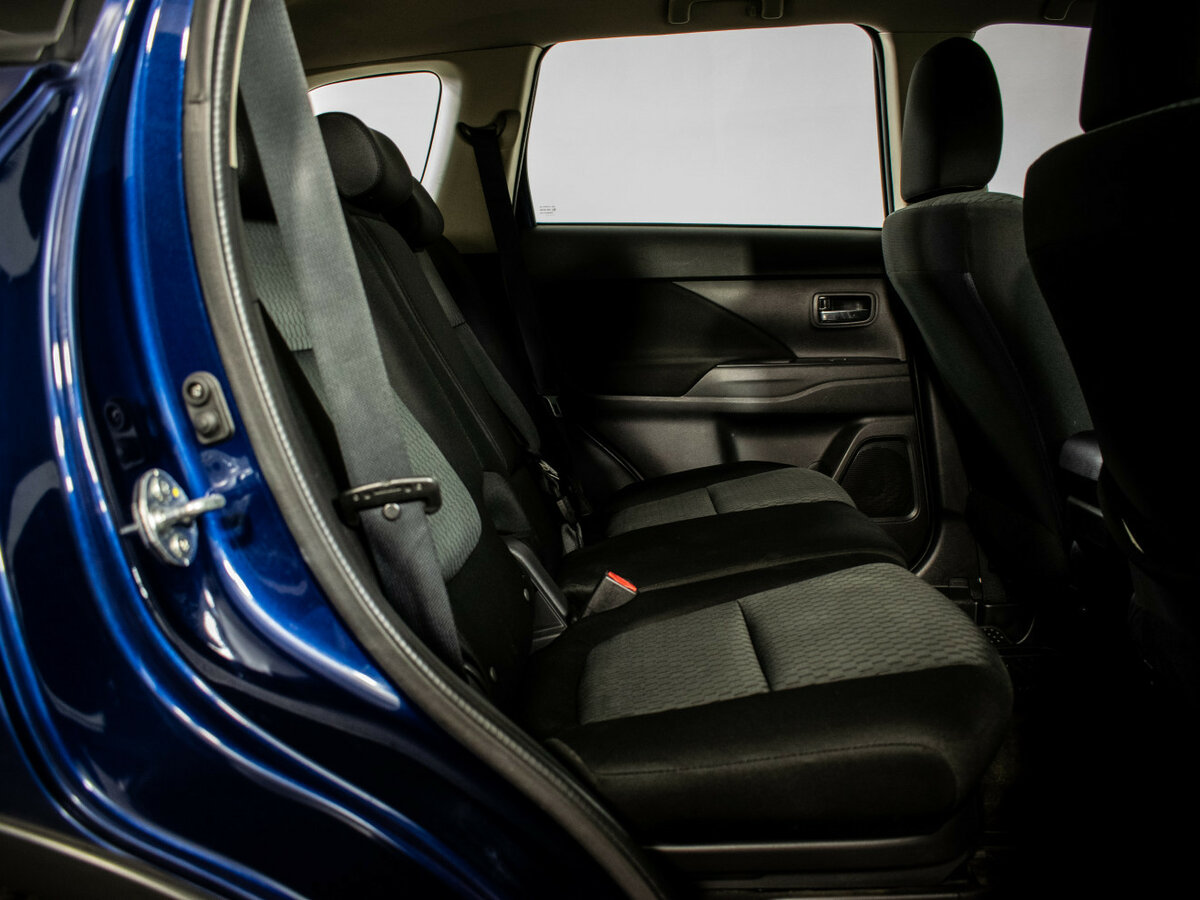 Купить Mitsubishi Outlander III Рестайлинг 2, 2015, 108 019 км, фото №9