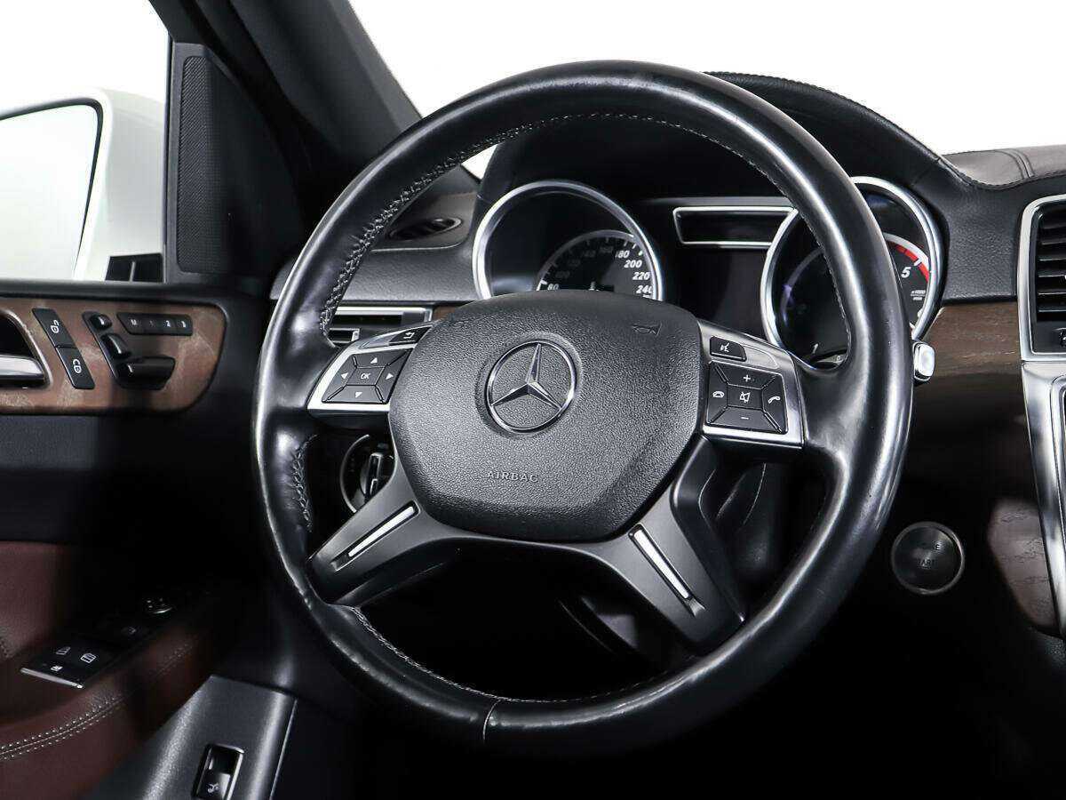Купить Mercedes-Benz GL-Класс 350 CDI BlueTEC, 2015, 132 602 км, фото №18