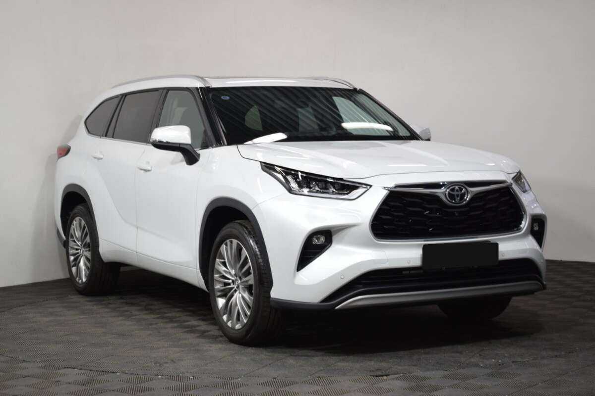 Купить Toyota Highlander, 2023, 123 км, фото №3