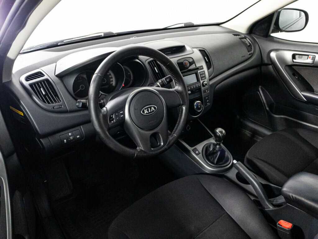 Купить Kia Cerato 6-speed, 2010, 247 671 км, фото №11