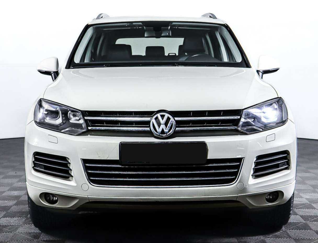 Купить Volkswagen Touareg, 2010, 136 223 км, фото №2