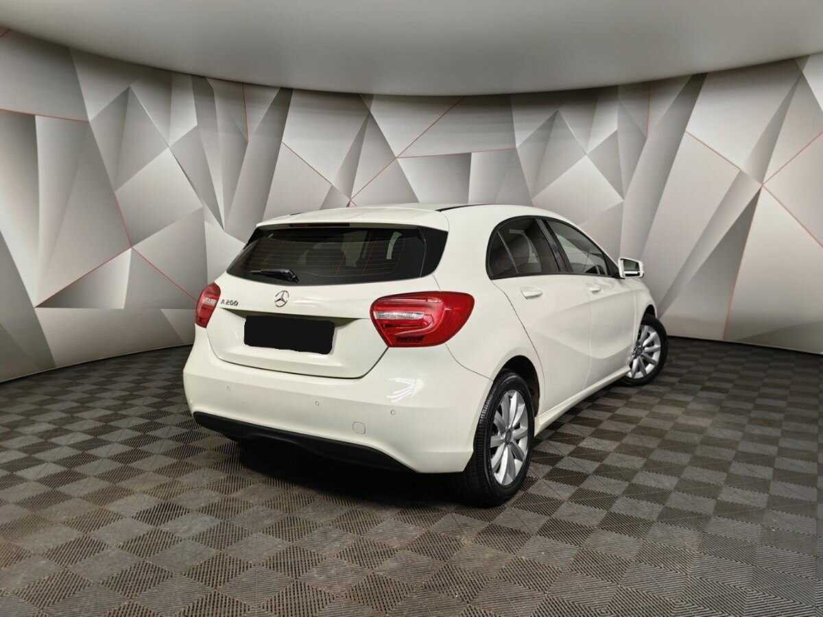 Купить Mercedes-Benz A-Класс 200, 2013, 165 962 км, фото №2