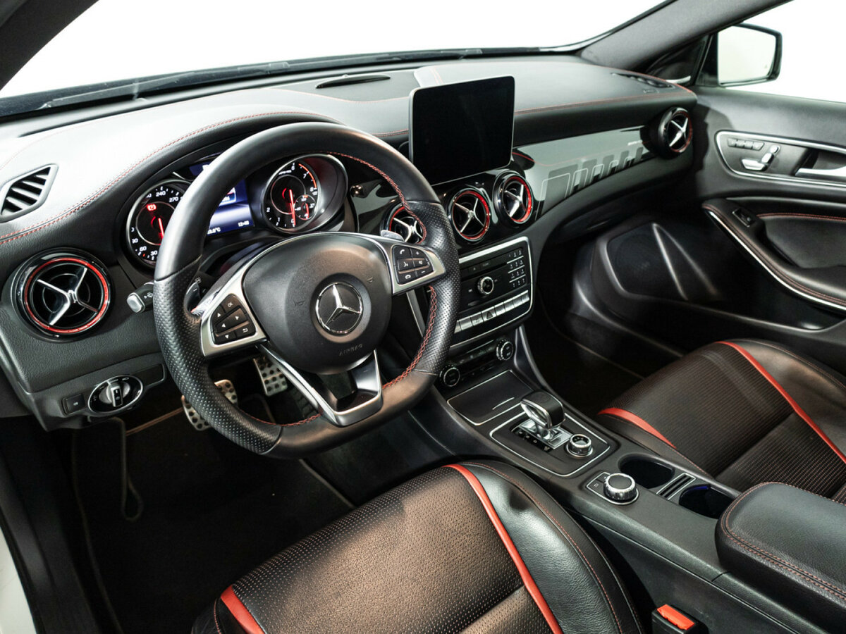 Купить Mercedes-Benz GLA AMG 45 AMG I (X156) Рестайлинг, 2019, 38 000 км, фото №11