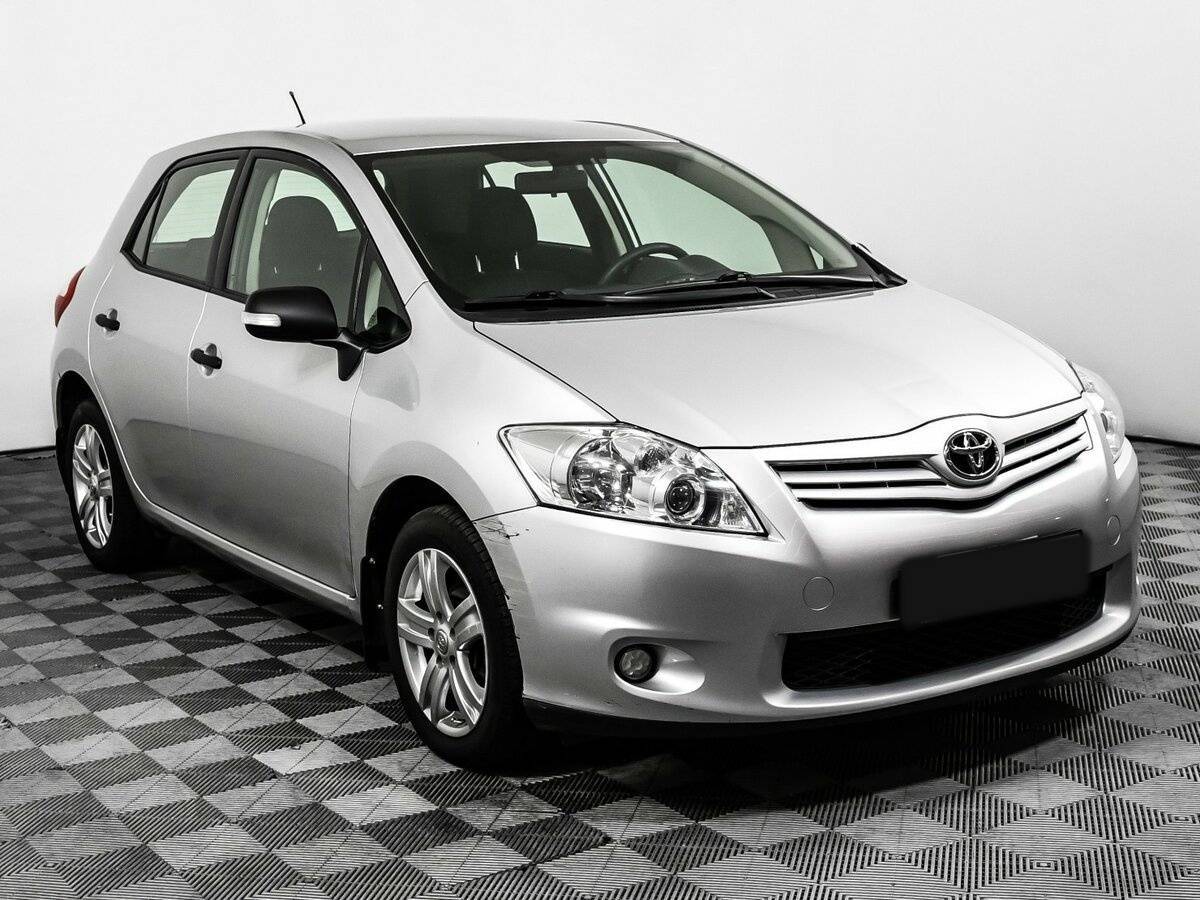 Купить Toyota Auris, 2011, 84 202 км, фото №3