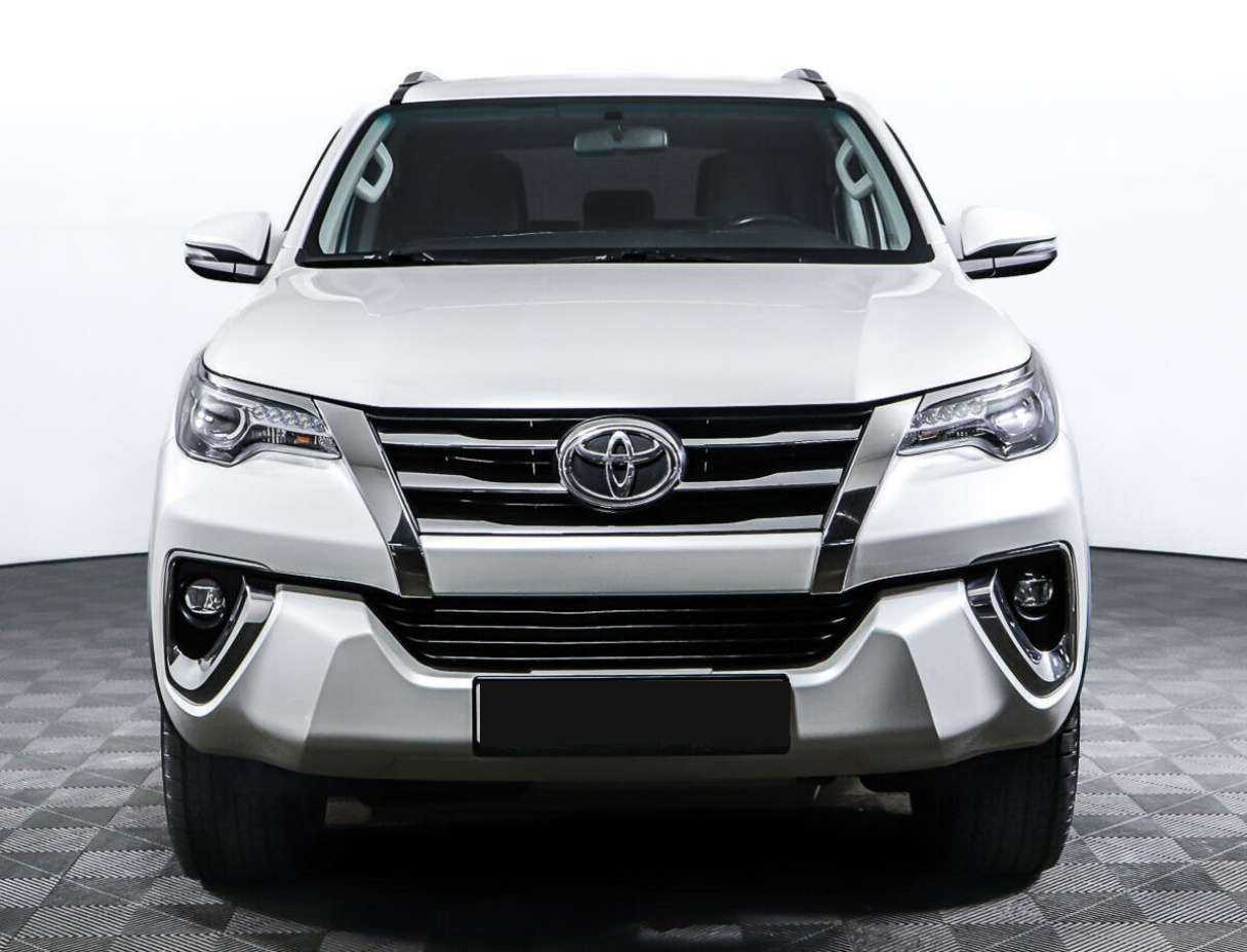 Купить Toyota Fortuner, 2017, 137 851 км, фото №2