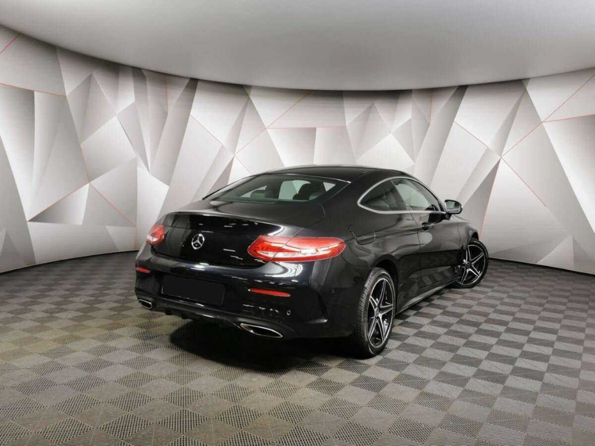Купить Mercedes-Benz C-Класс 200, 2018, 72 812 км, фото №2