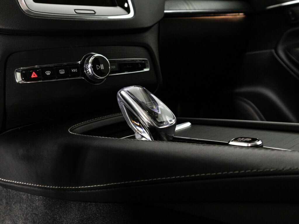 Купить Volvo XC90 B5, 2020, 69 537 км, фото №25