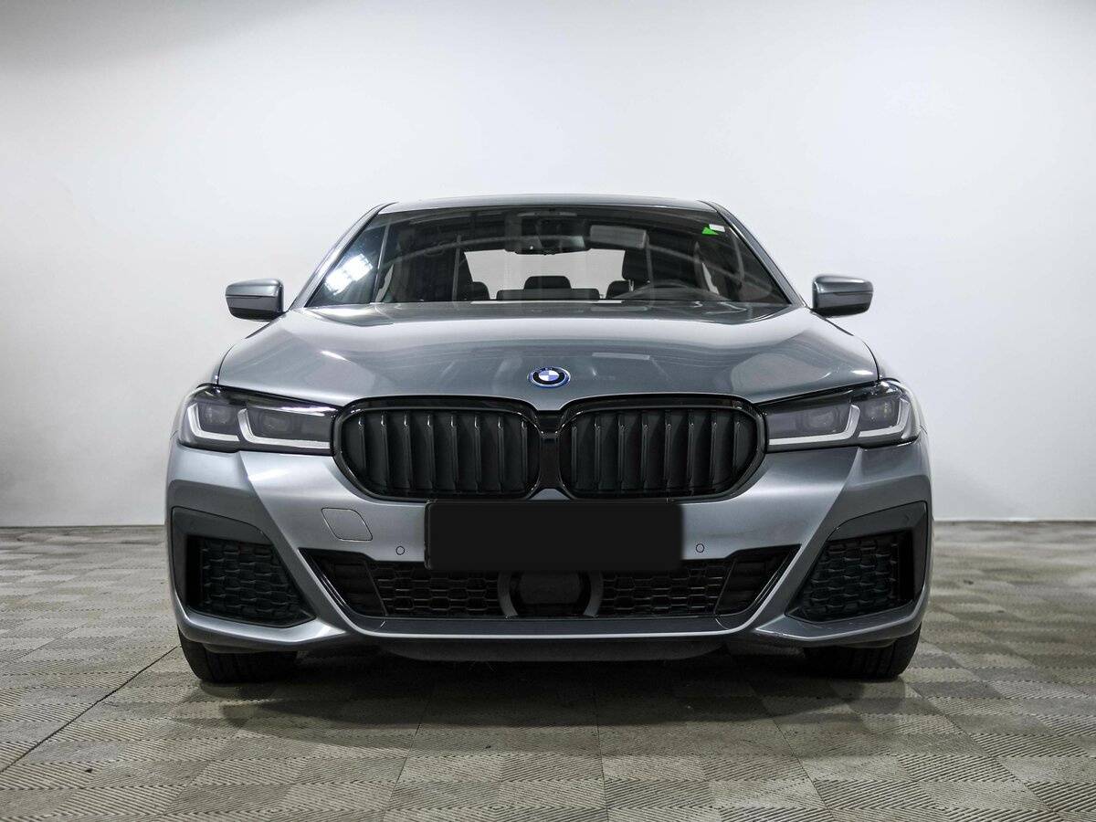 Купить BMW 5 серии 530e xDrive, 2022, 12 751 км, фото №2