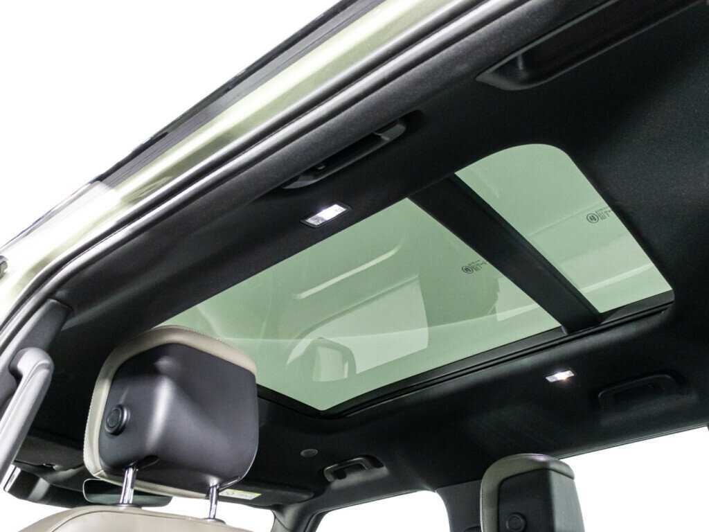 Купить Land Rover Defender 110, 2021, 42 303 км, фото №22