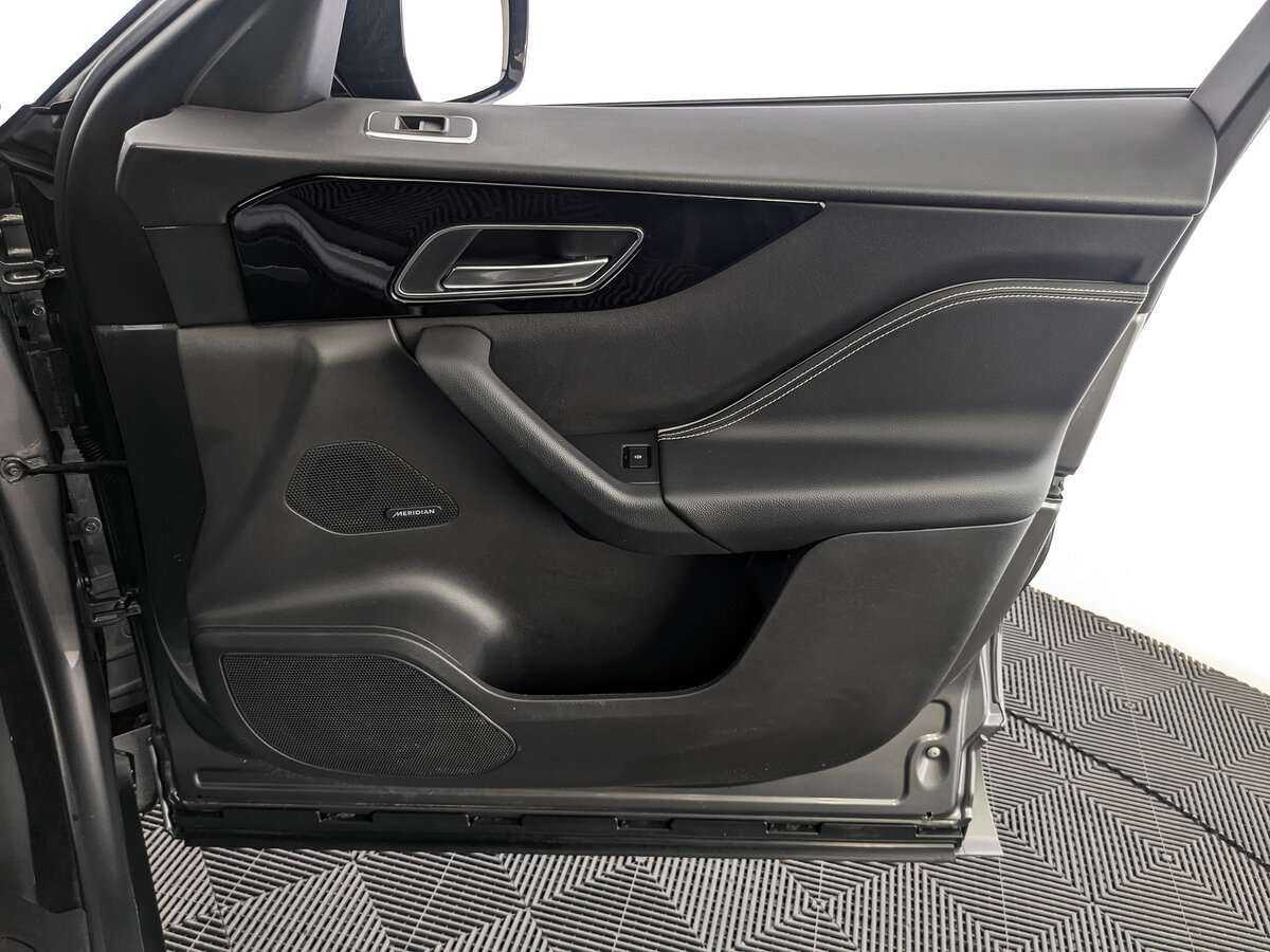Купить Jaguar F-Pace, 2019, 71 659 км, фото №21