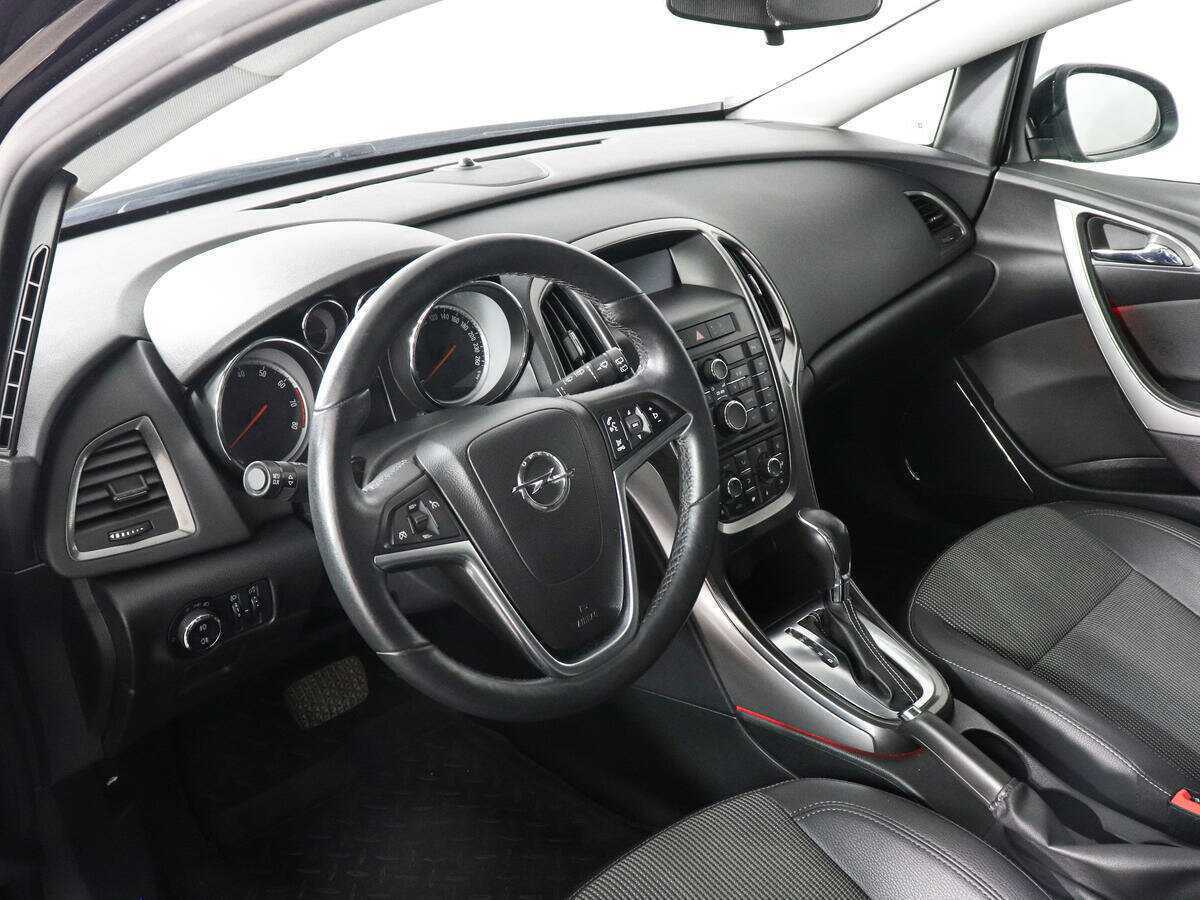 Купить Opel Astra, 2011, 70 472 км, фото №9