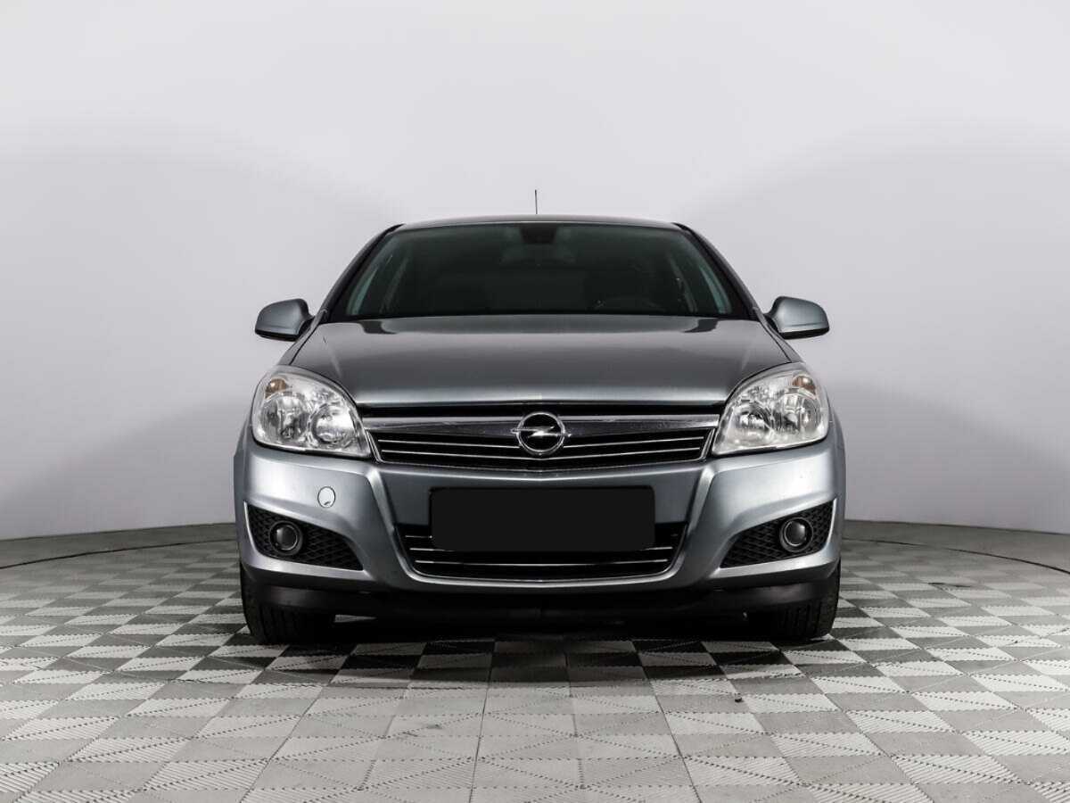 Купить Opel Astra, 2010, 201 557 км, фото №2